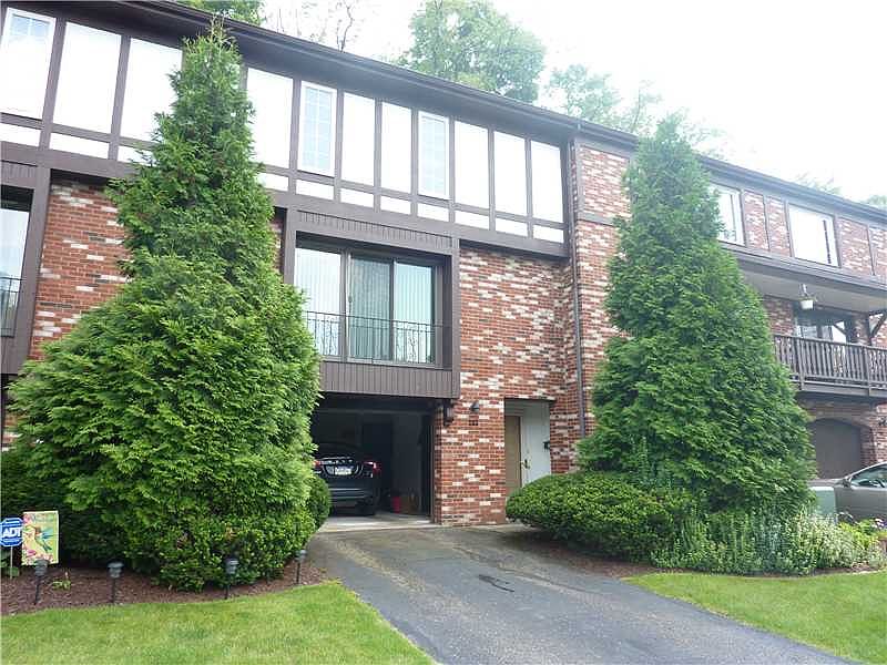 1st image of 203 Thornberry Dr