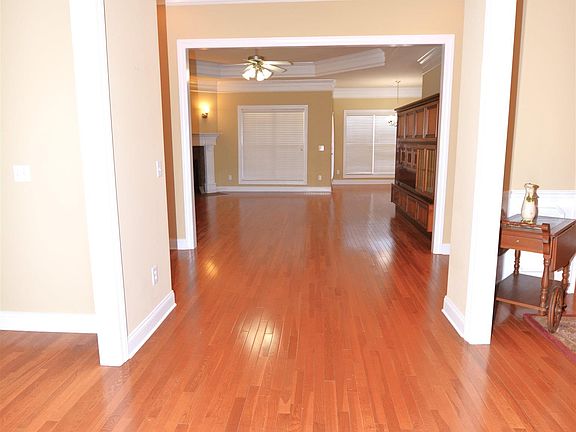 4th image of 6803 Laura Brooke Dr SE