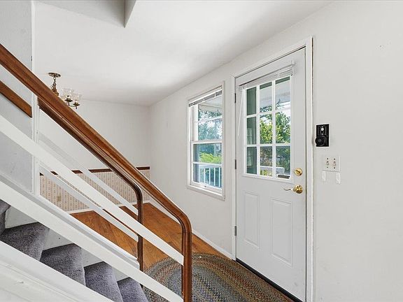 5th image of 3902 Winnemac Ave