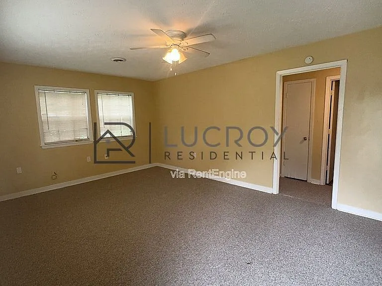 346 Mason Blvd — Photo 3