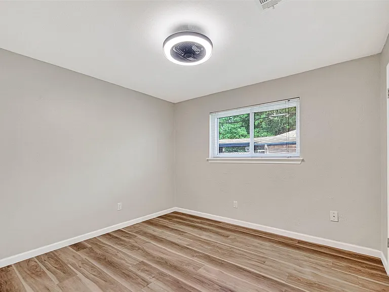 25503 Foxbriar Ln — Photo 31