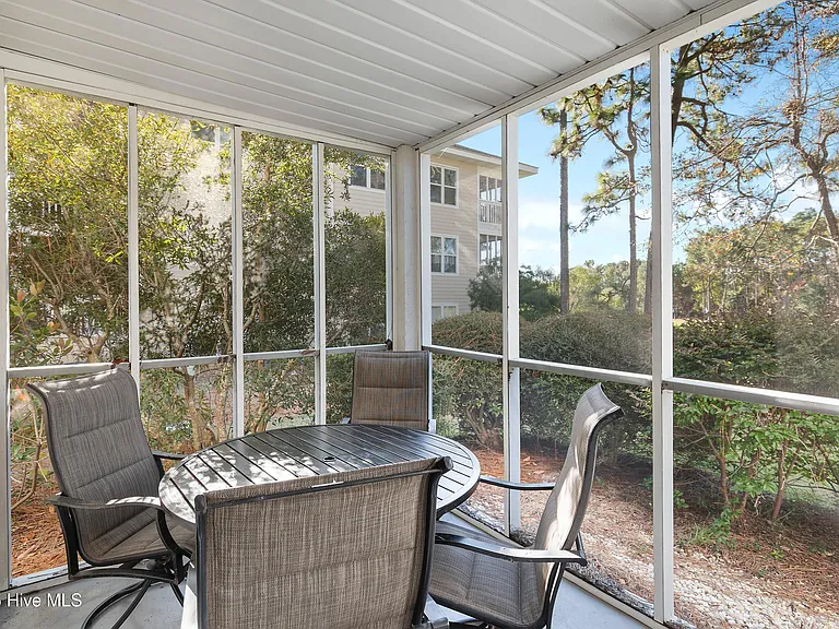 3350 Club Villas Dr #101 — Photo 21