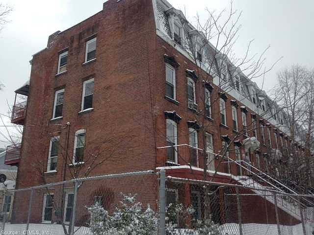 2nd image of 147 Henry St