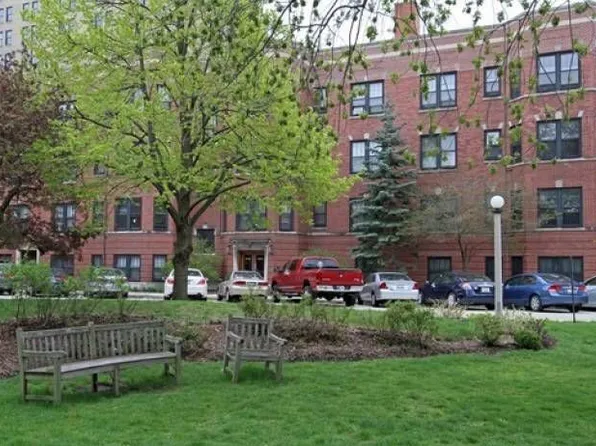 5447 S East View Park #2, Chicago, IL 60615