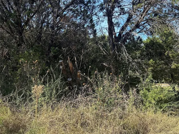 5105 Stoneridge Dr, Granbury, TX 76048