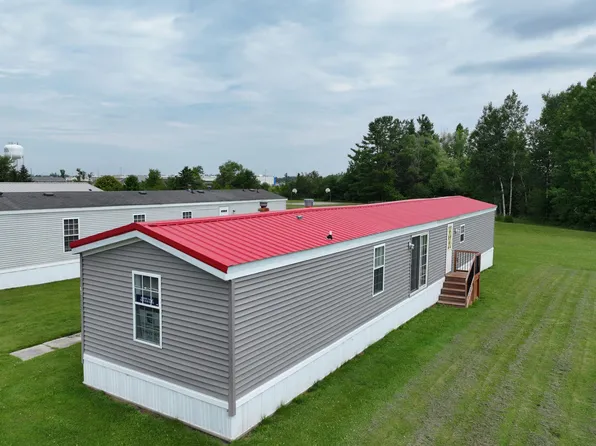 55 Chelsey Ln, Cheboygan, MI 49721