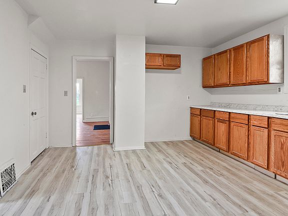 4th image of 208 E Euclid Ave