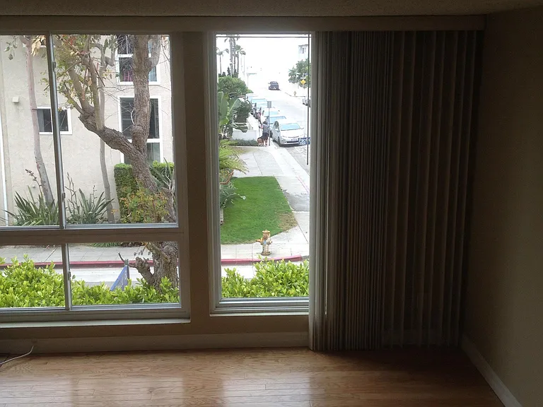 100 Driftwood St #1 — Photo 4