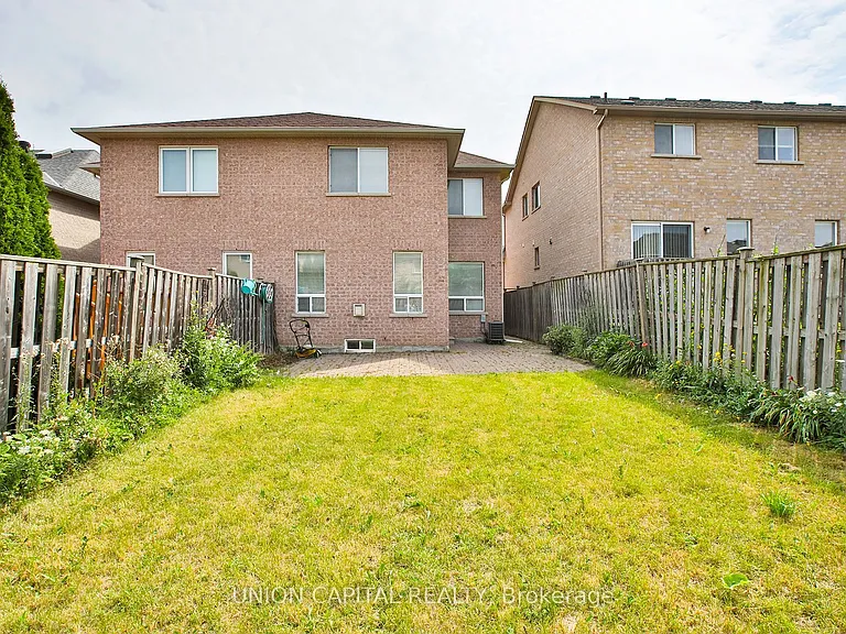 762 Caboto Trl — Photo 24