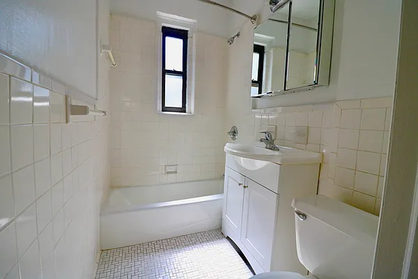 Rented by Oxford Property Group | media 19