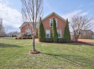1035 Vista Dr, Greenbrier, TN 37073