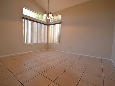 1st image of 325 Templeton Dr