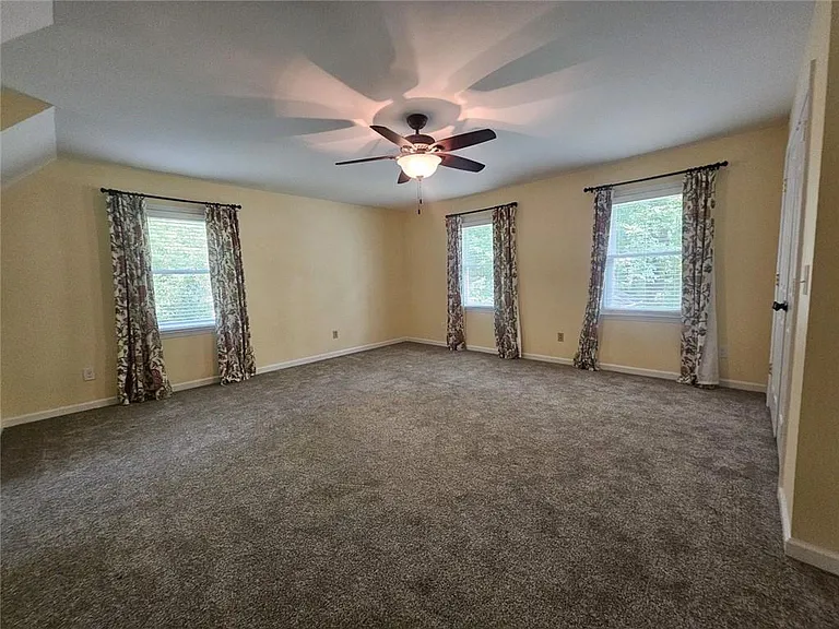 290 Oakmere Dr — Photo 19