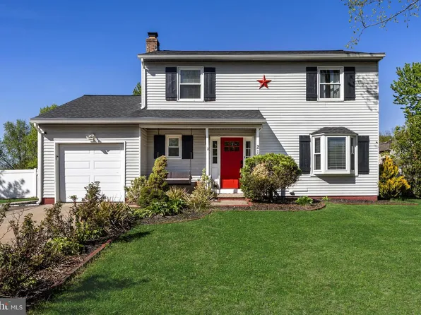 21 Longhurst Rd, Marlton, NJ 08053