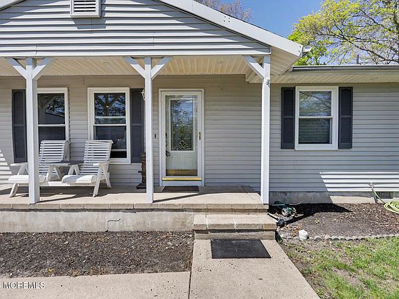 4th image of 478 Princeton Avenue