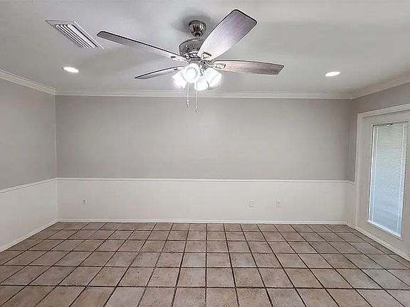 5th image of 1617 Woodcrest Ln