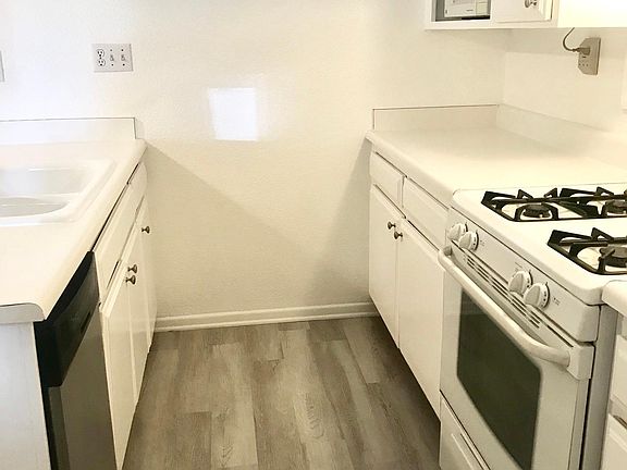 5th image of 3017 Knollwood Ave #1