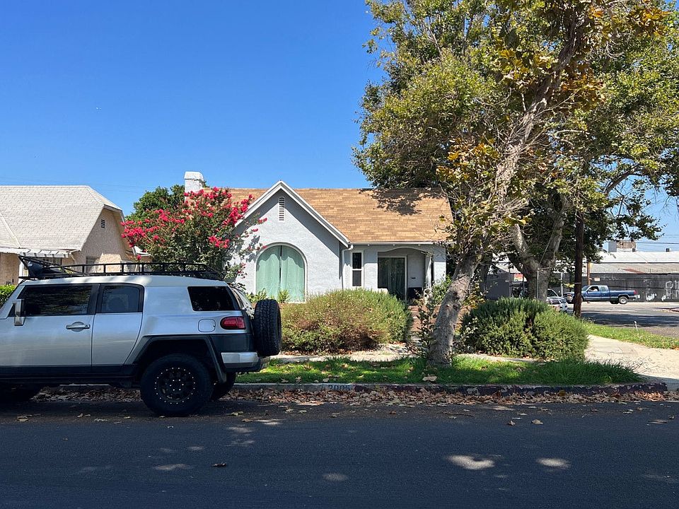 1st image of 2005 W 64th St
