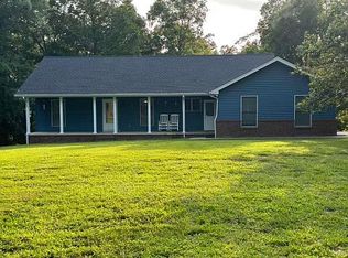 121 Robinson Ln, Greenville, KY 42345