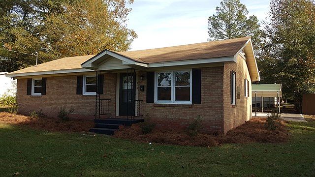 1st image of 810 S Oleander Ave