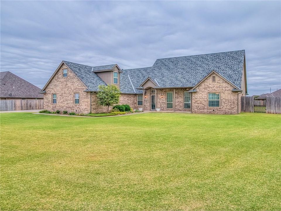 1st image of 3412 Southridge Ln