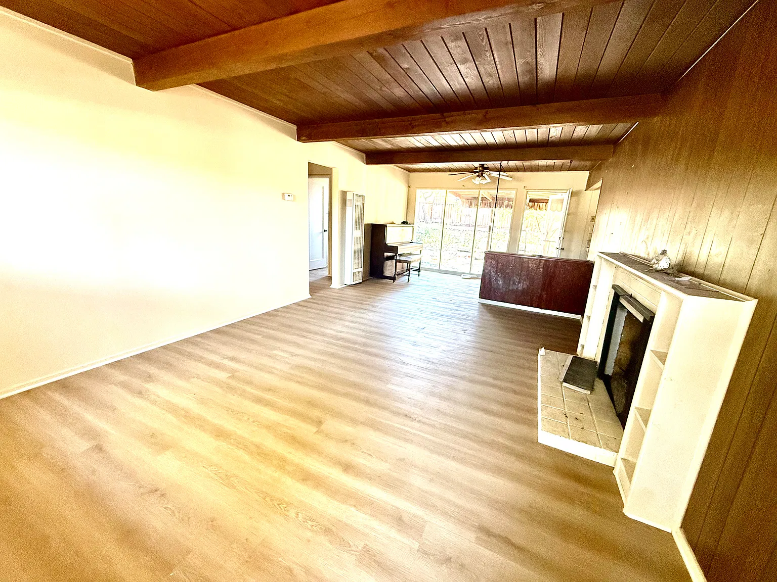 2 bed, 1191 sqft, $4,150 — Photo 2