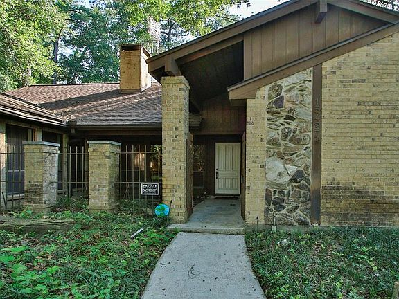 5th image of 15427 Oaklawn Park Dr