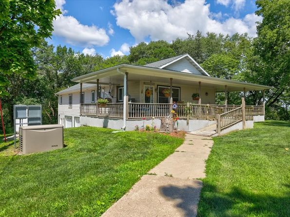 22955 Buchanan Trl, Hartford, IA 50118