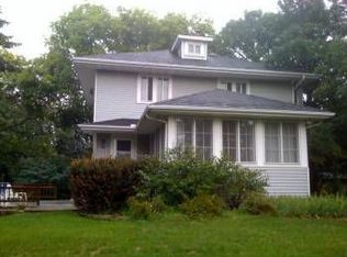 2087 Skyway Dr, Saint Paul, MN 55119