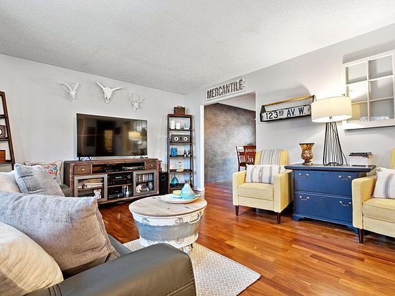 4th image of 1700 143rd Ln NE