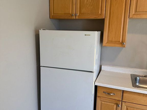 4th image of 111-113 6th St #113-A