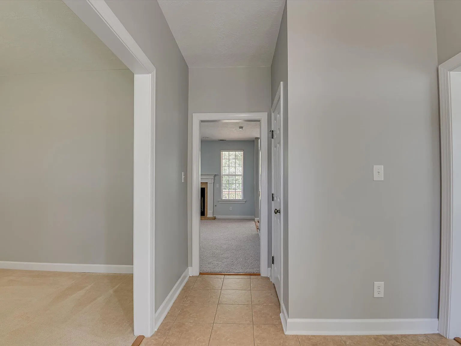 4 bed, 3.5 bath, 2804 sqft, $2,595 — Photo 4