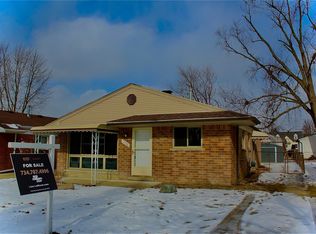 13336 Neely St, Gibraltar, MI 48173