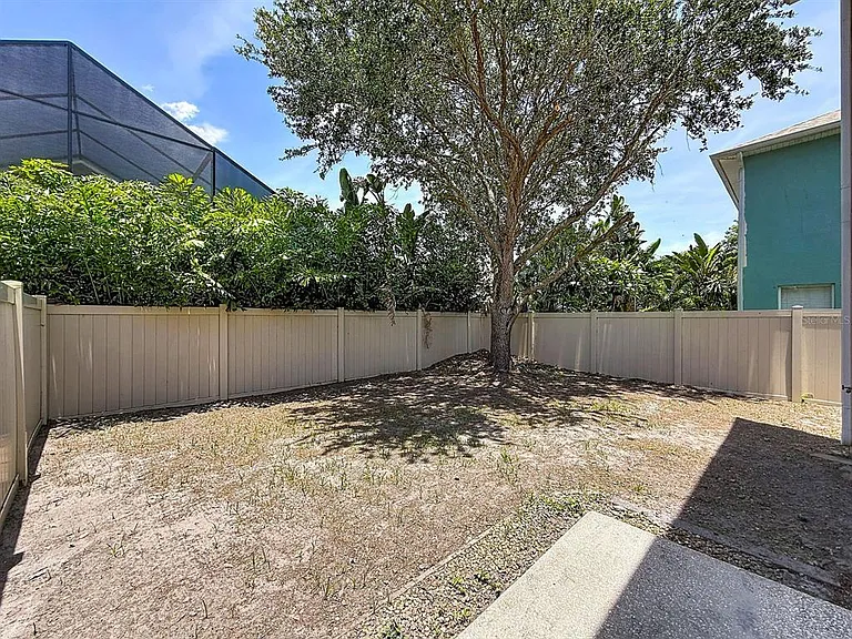 648 Norfolk St — Photo 54