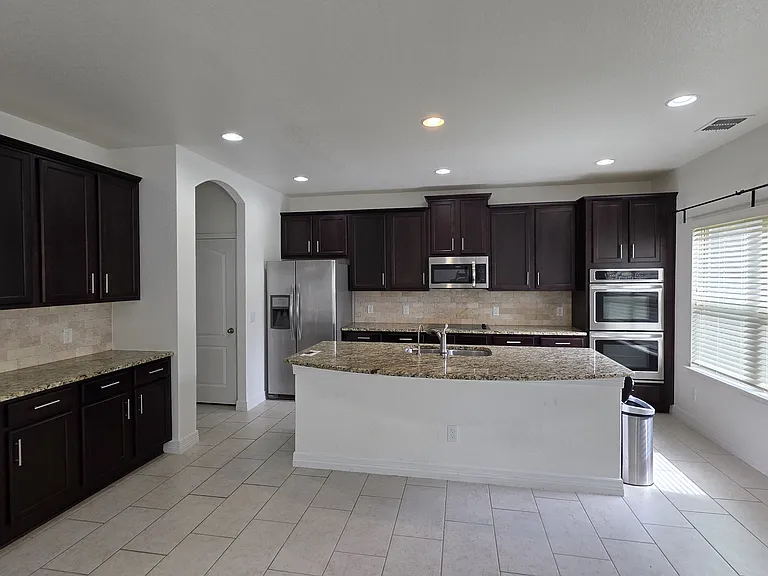 4902 Eagle Valley — Photo 10