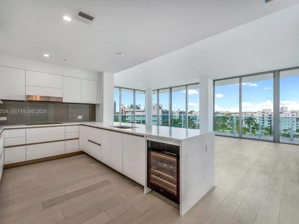 9201 E Bay Harbor Dr #702, Bay Harbor Islands, FL 33154