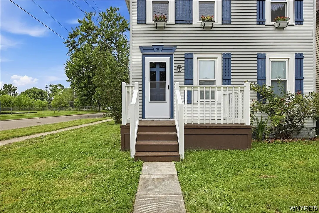 4 bed, 1600 sqft, $2,750 — Photo 3