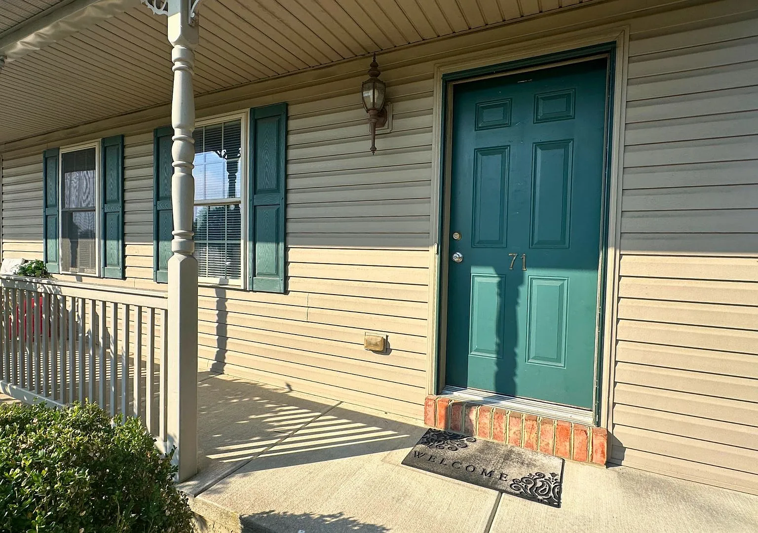 3 bed, 1.5 bath, 1440 sqft, $1,735 — Photo 4