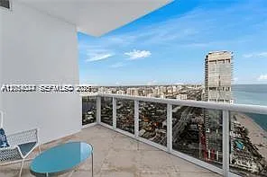 18201 Collins Ave #Penthouse 5502 — Photo 34