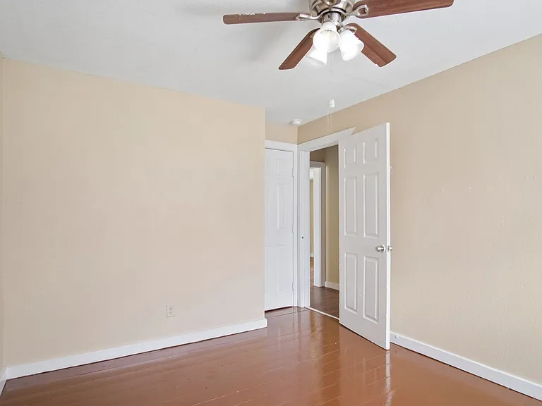 521 S Polaris St — Photo 6