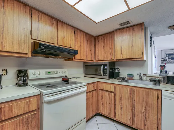 5570 NW 44th St APT 509A, Lauderhill, FL 33319