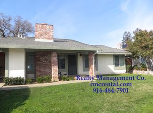 9976 Parklake Way, Elk Grove, CA 95624