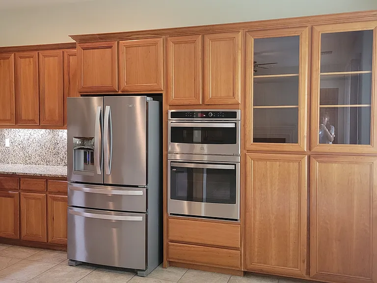 519 Western Hills Dr — Photo 7