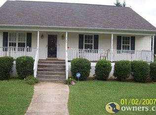 3166 Stone Forest Dr, Winston Salem, NC 27105