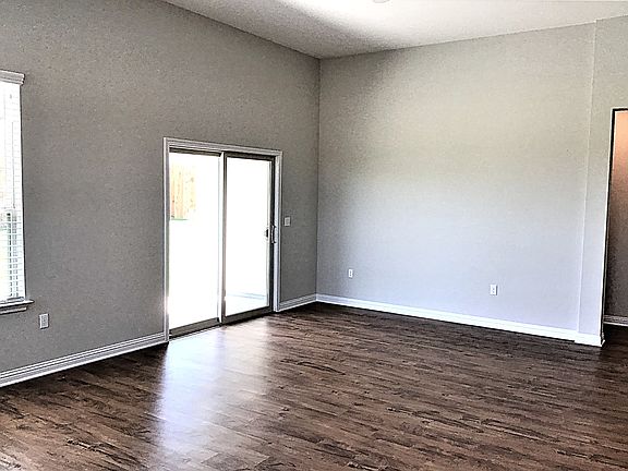 5th image of 8117 Turnberry Ln