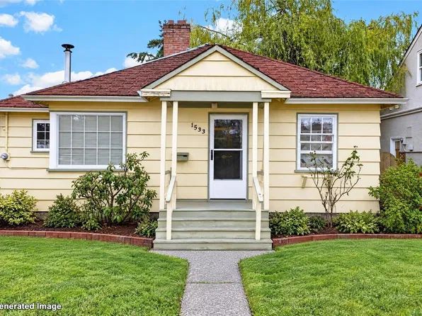 1533 Oakland Ave, Victoria, BC V8T 2L1