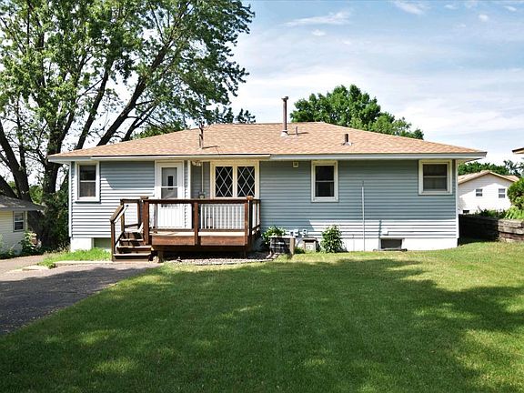 3rd image of 648 48th Ave NE