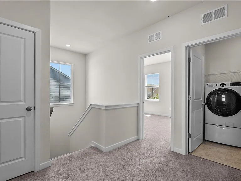 128 Thornton Way — Photo 47