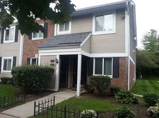 31558 Orchard Creek Dr, Farmington Hills, MI 48334