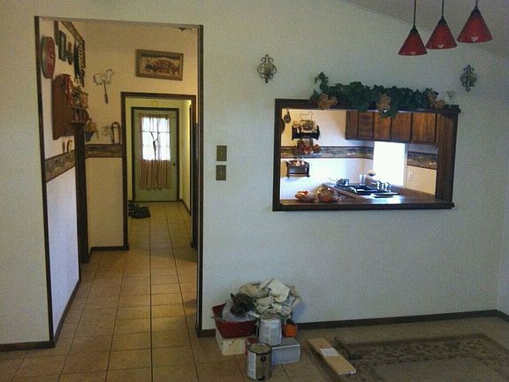 3rd image of 20112 Fullerton Dr